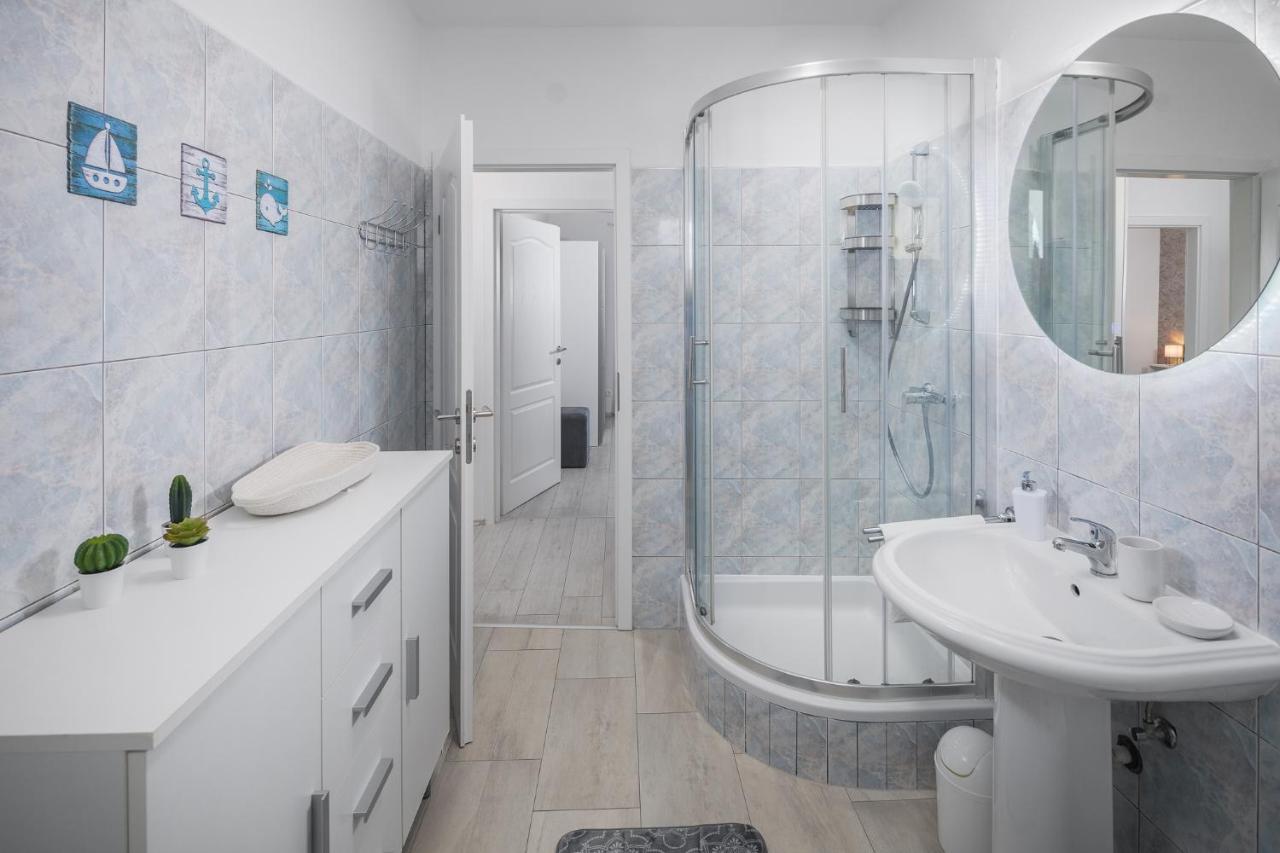 Apartment Sea Pearl Пореч Екстер'єр фото