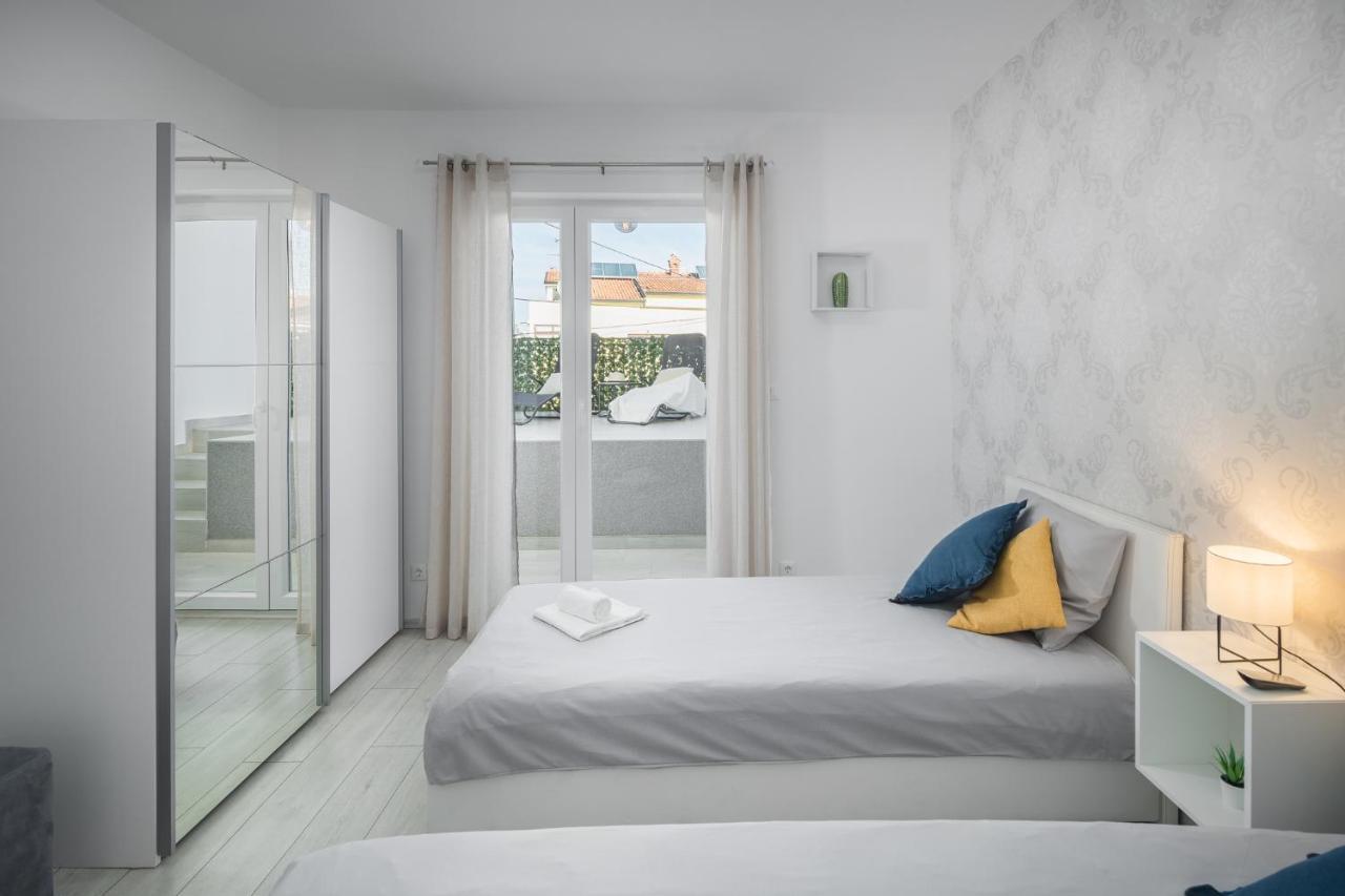 Apartment Sea Pearl Пореч Екстер'єр фото